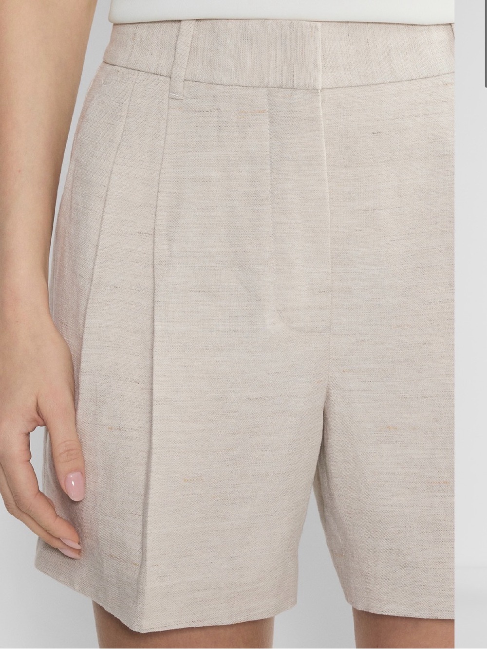 THE EFFORTLESS SHORT MID-THIGH, Colour: NATURAL ECRU